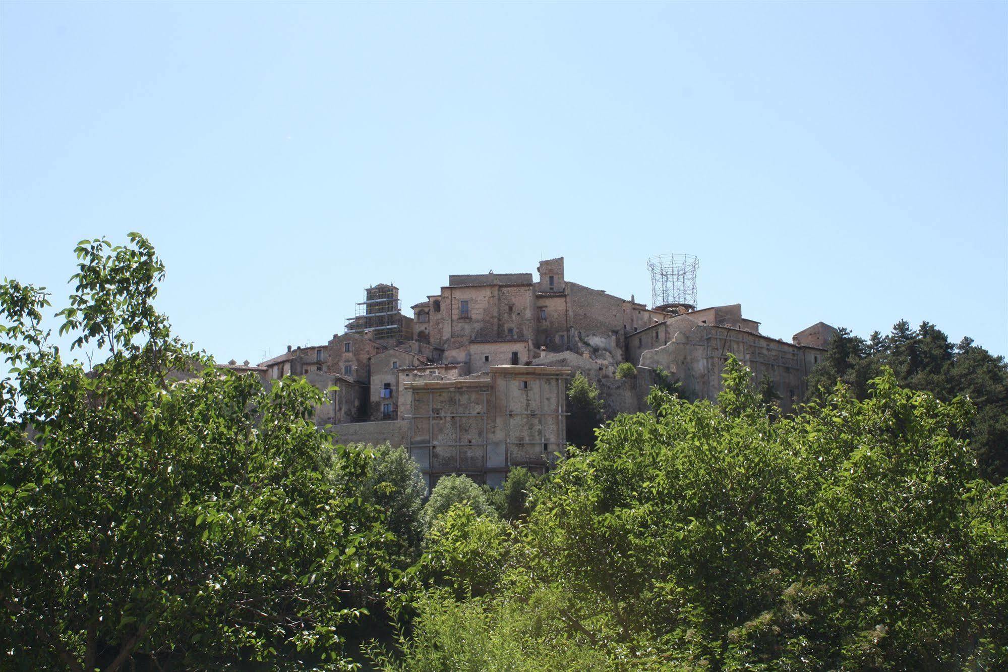 אפרטהוטל סנטו סטפאנו די ססאניו La Casa Su Le Dimore Del Borgo מראה חיצוני תמונה